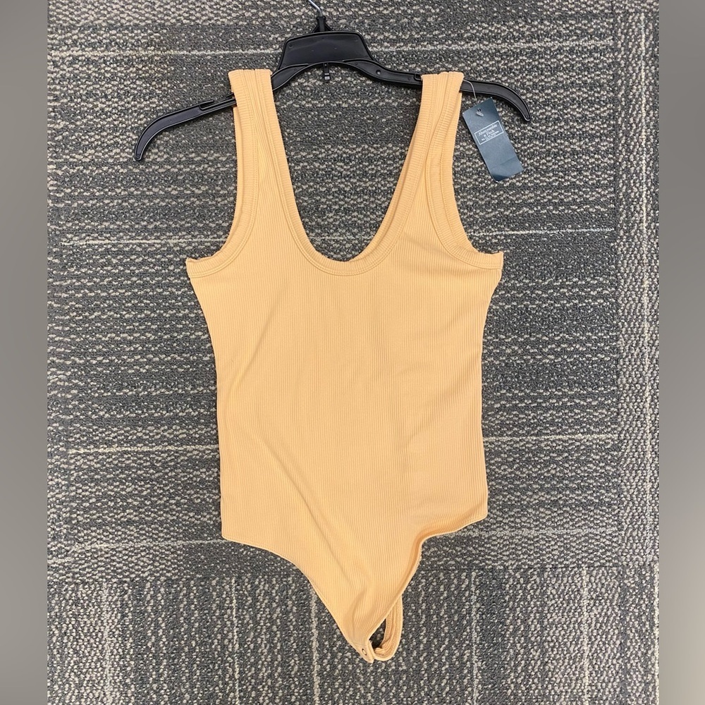 NWT Abercrombie & Fitch Soft Ribbed Bodysuit Size Small